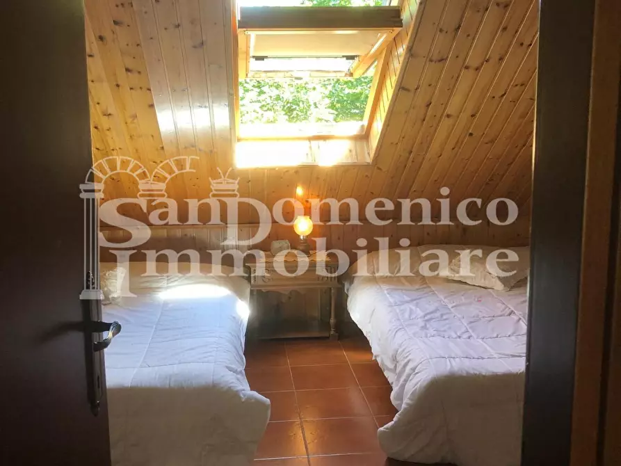 Immagine 15 di Casa bifamiliare in vendita  a Castiglione Di Garfagnana