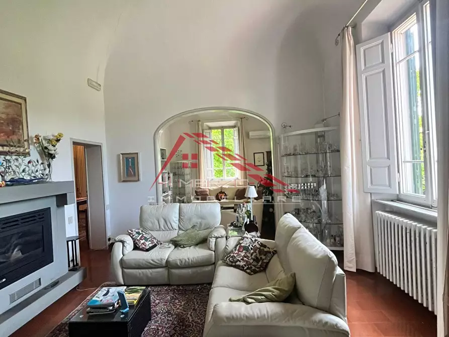 Immagine 1 di Villa in vendita  a Pisa