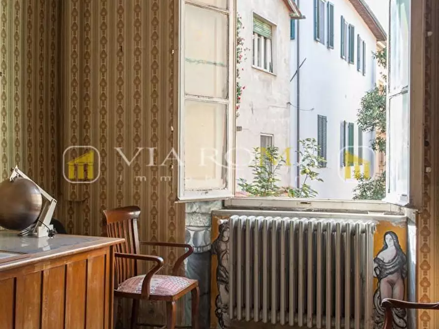 Immagine 14 di Appartamento in vendita  a Lucca