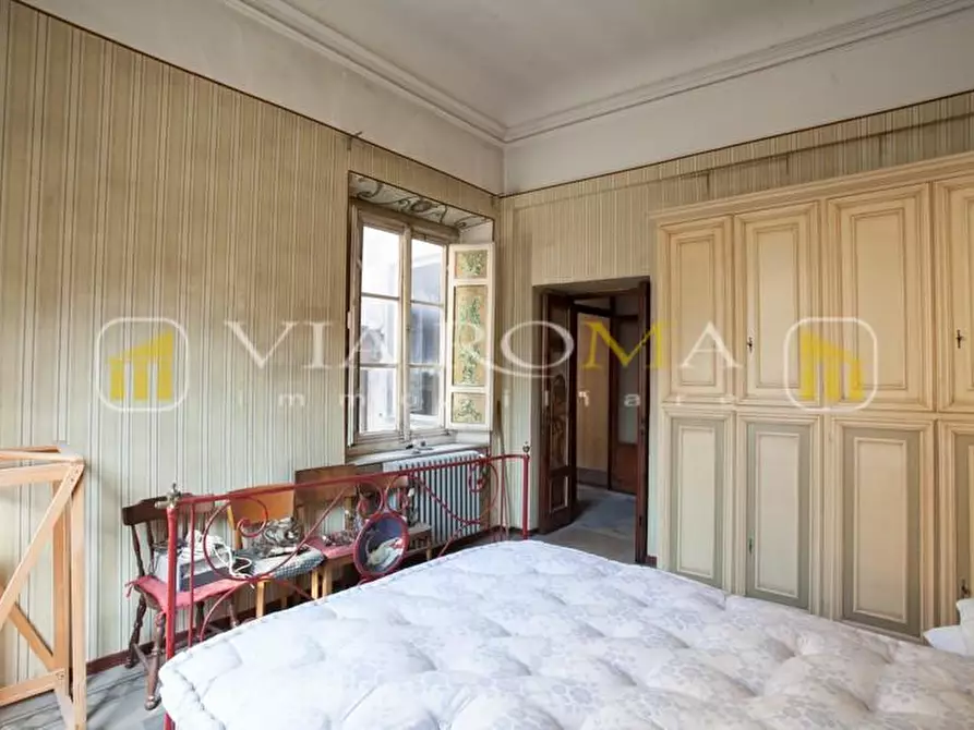 Immagine 10 di Appartamento in vendita  a Lucca