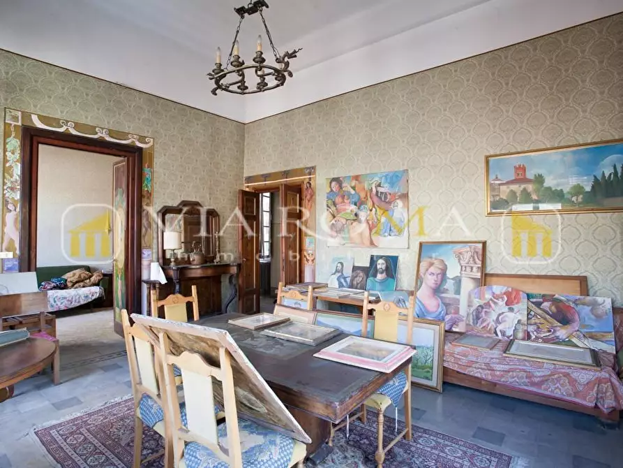 Immagine 5 di Appartamento in vendita  a Lucca