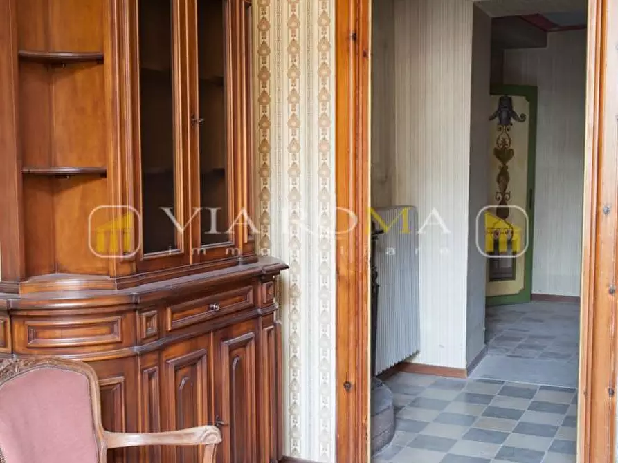 Immagine 15 di Appartamento in vendita  a Lucca