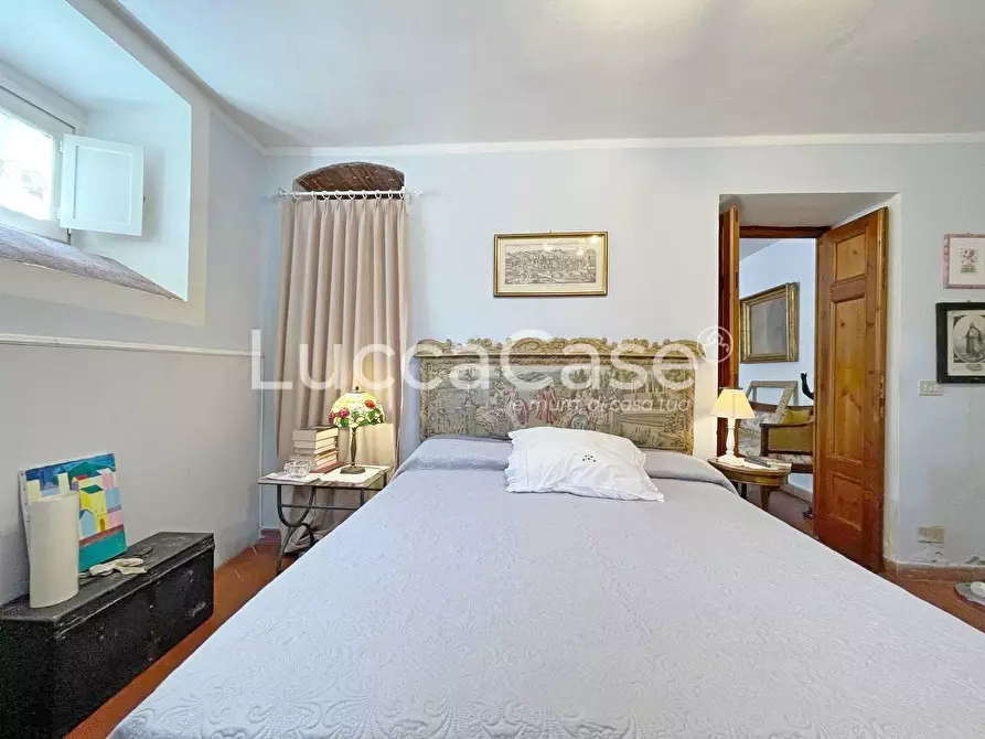 Immagine 30 di Porzione di casa in vendita  a Capannori