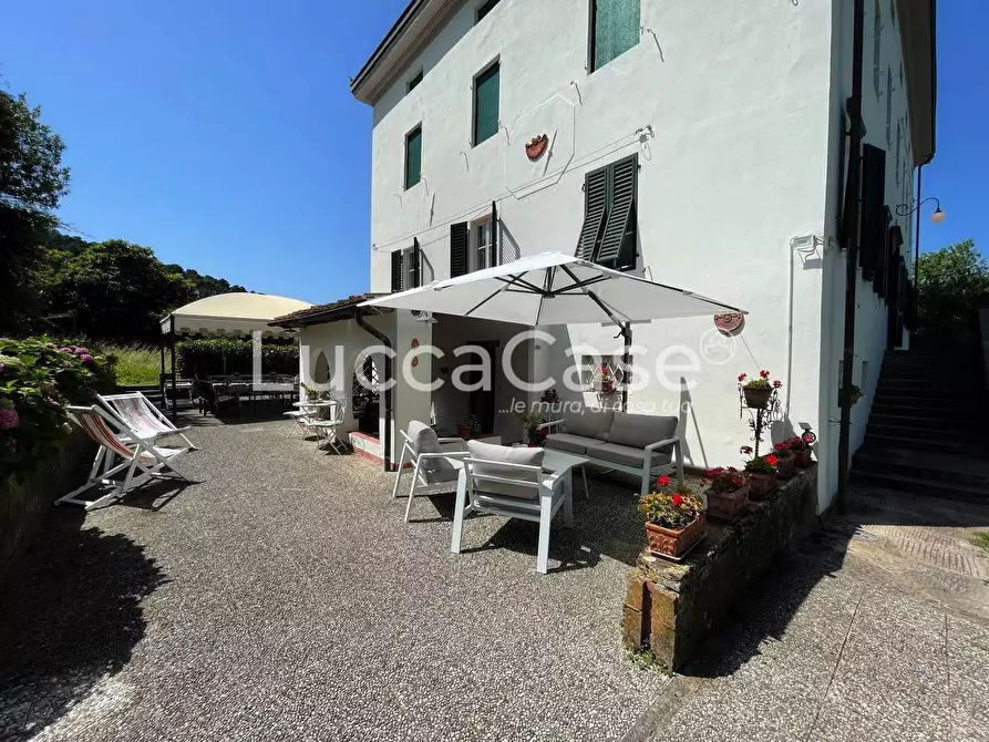 Immagine 35 di Porzione di casa in vendita  a Capannori