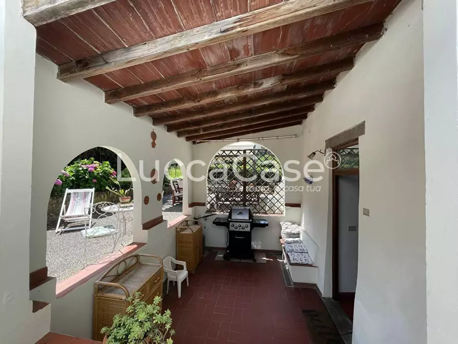 Immagine 36 di Porzione di casa in vendita  a Capannori