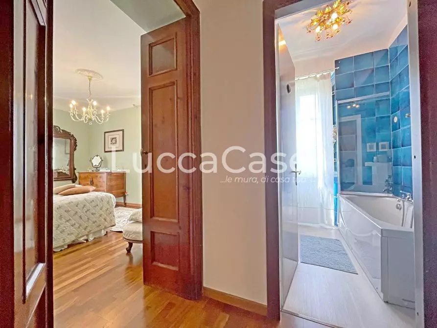 Immagine 21 di Porzione di casa in vendita  a Capannori