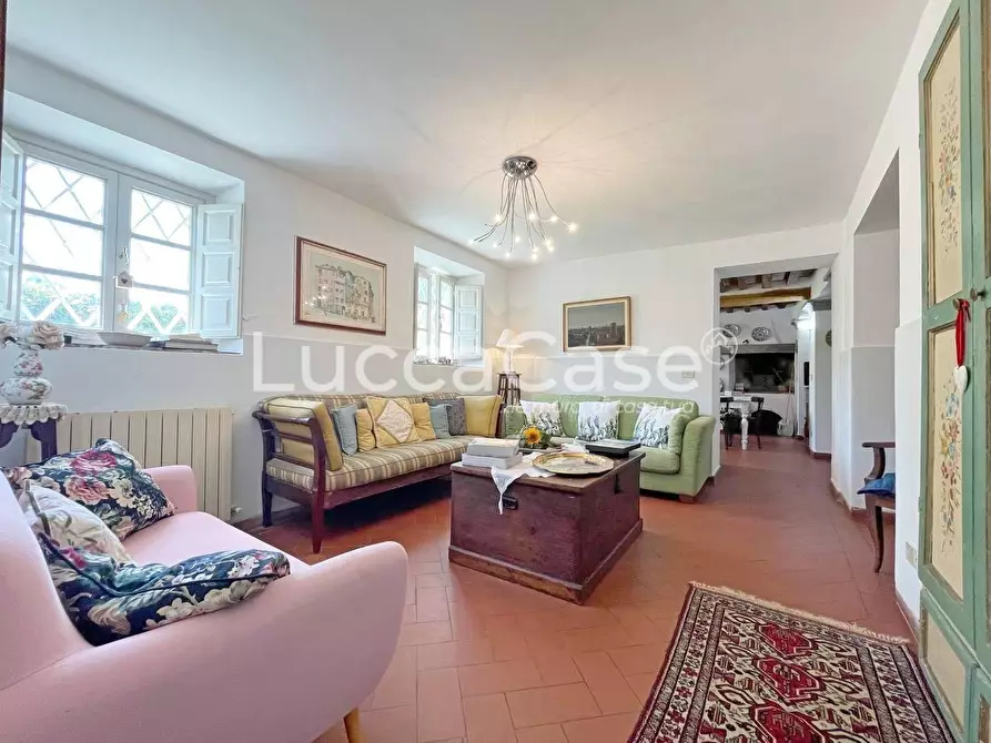 Immagine 27 di Porzione di casa in vendita  a Capannori