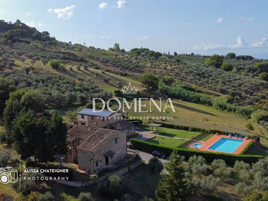 Immagine 2 di Villa in vendita  a Montaione