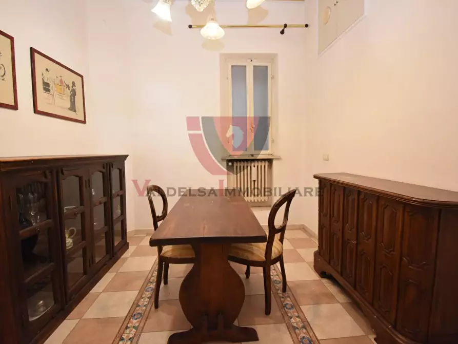 Immagine 6 di Appartamento in vendita  a Siena