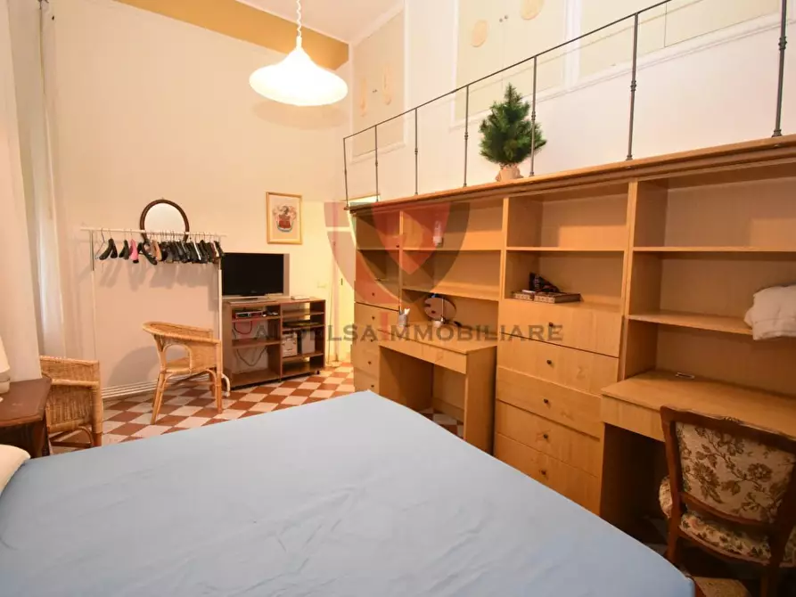 Immagine 26 di Appartamento in vendita  a Siena