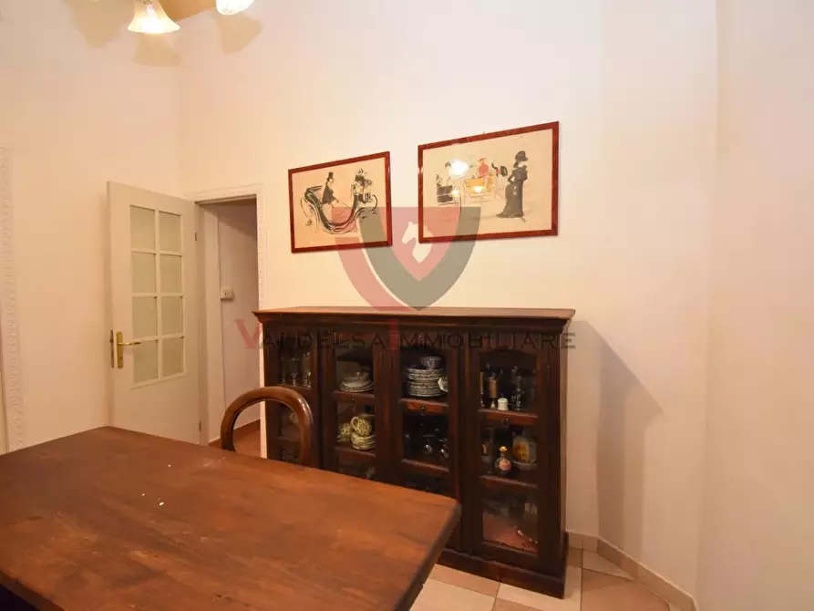 Immagine 10 di Appartamento in vendita  a Siena