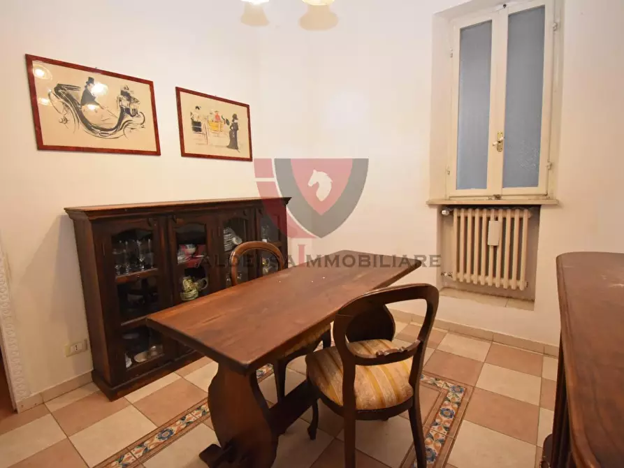 Immagine 8 di Appartamento in vendita  a Siena