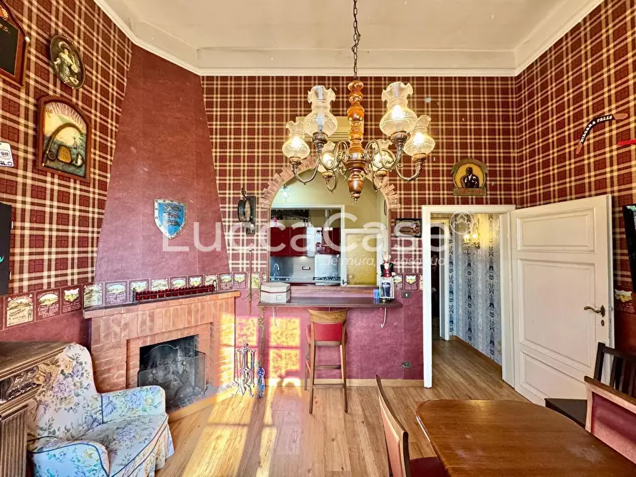 Immagine 38 di Villa in vendita  a Lucca