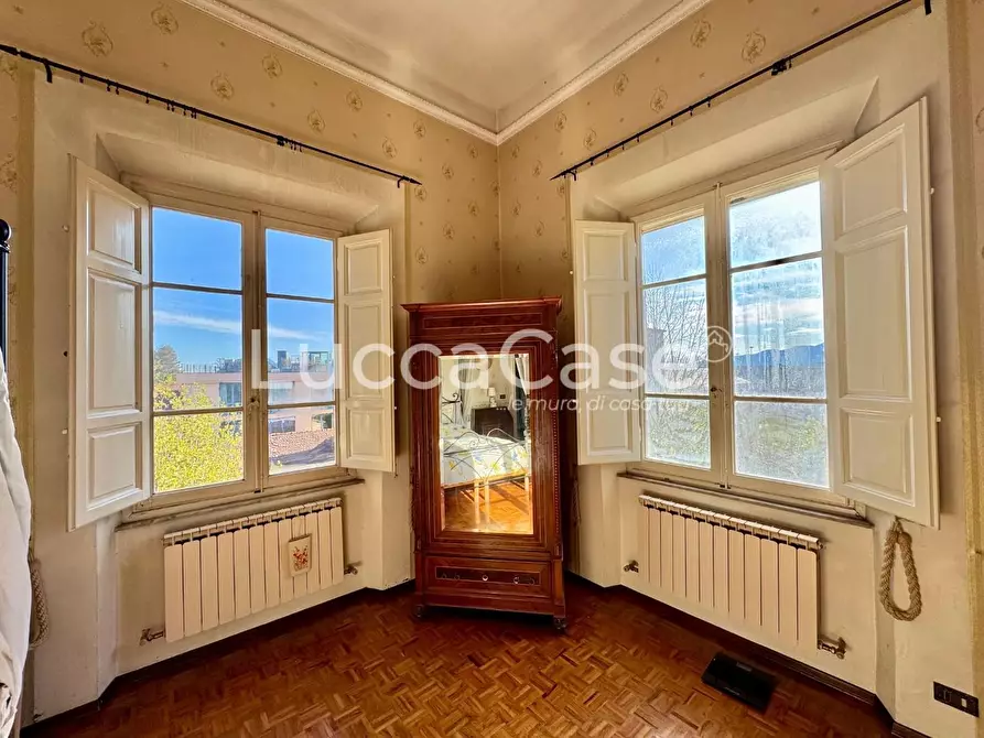 Immagine 44 di Villa in vendita  a Lucca