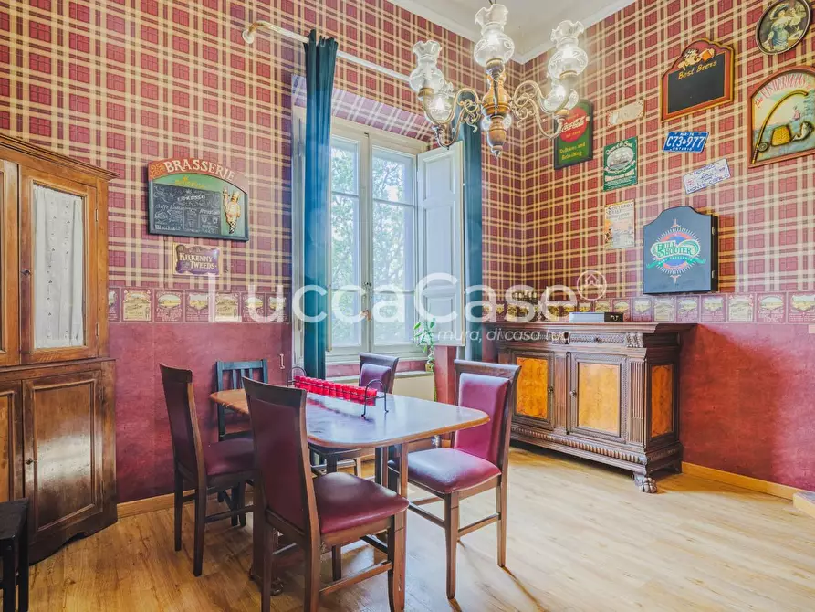 Immagine 39 di Villa in vendita  a Lucca