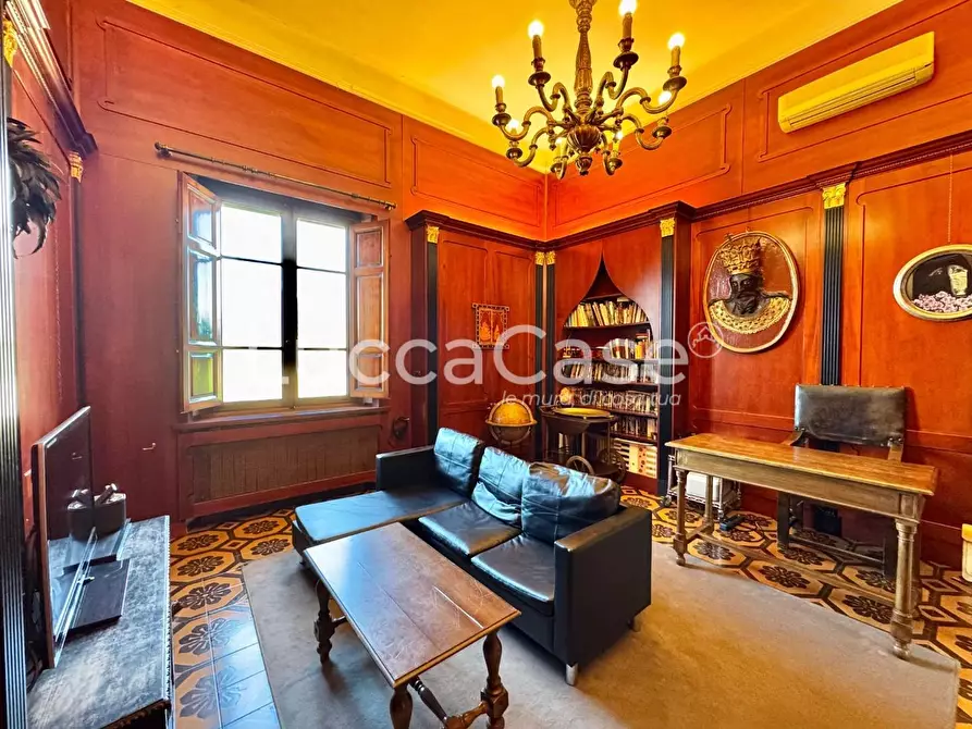 Immagine 32 di Villa in vendita  a Lucca