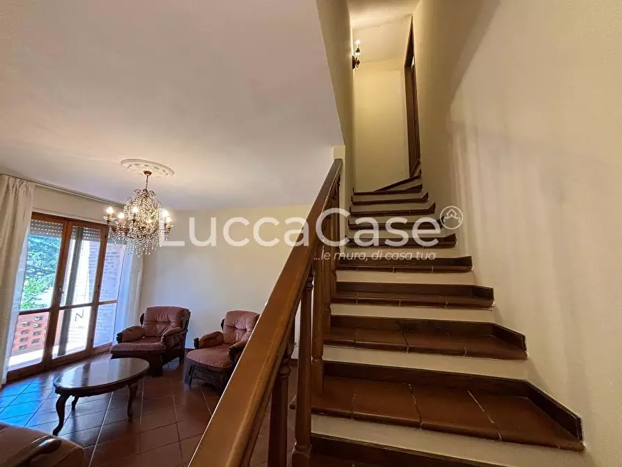 Immagine 13 di Villetta a schiera in affitto  a Capannori