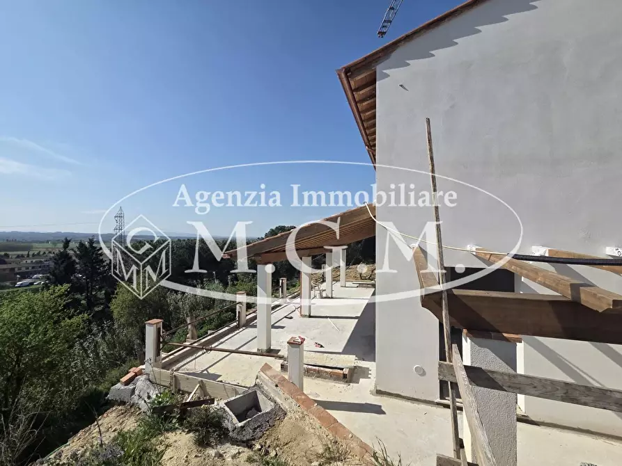 Immagine 37 di Villa in vendita  a Santa Maria A Monte