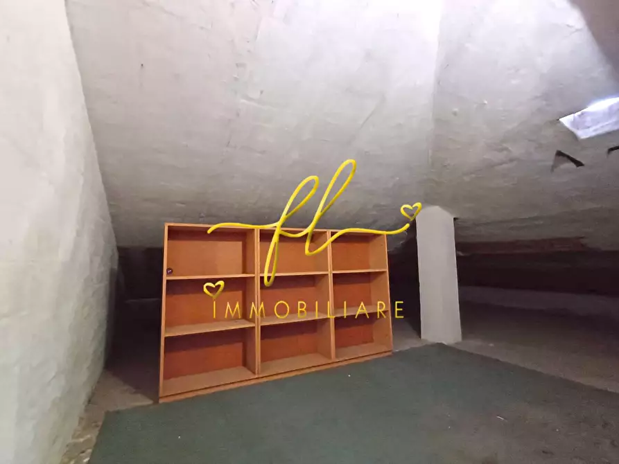 Immagine 8 di Ufficio in vendita  a Castagneto Carducci