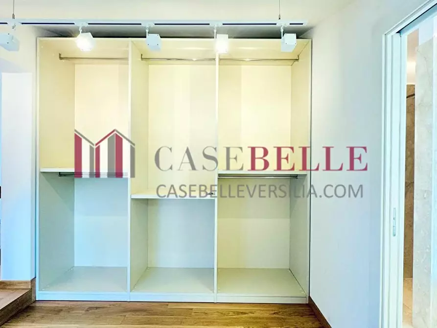 Immagine 45 di Villa in vendita  a Pietrasanta