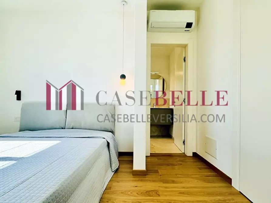 Immagine 26 di Villa in vendita  a Pietrasanta