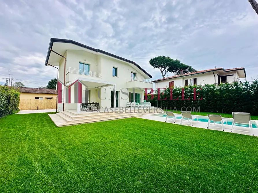 Immagine 63 di Villa in vendita  a Pietrasanta