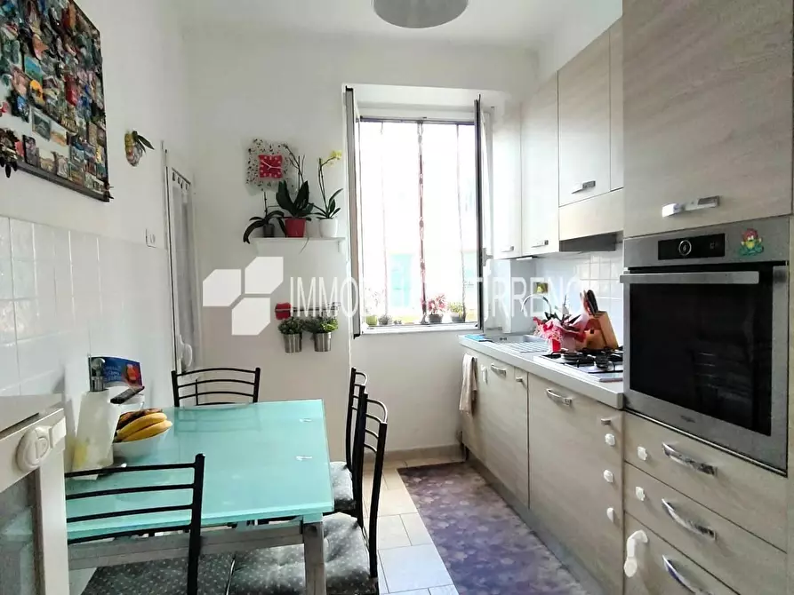 Immagine 8 di Appartamento in vendita  a Massa