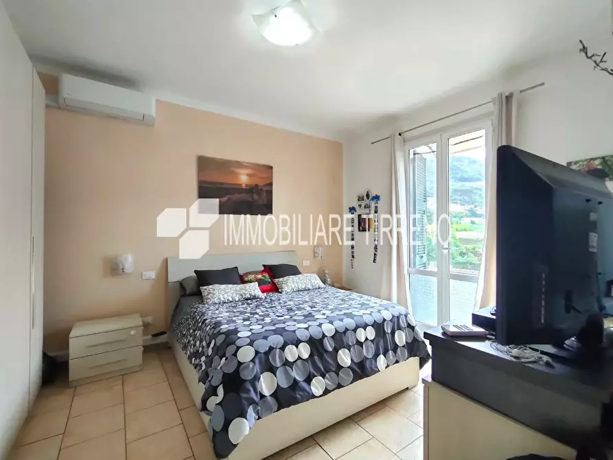 Immagine 3 di Appartamento in vendita  a Massa