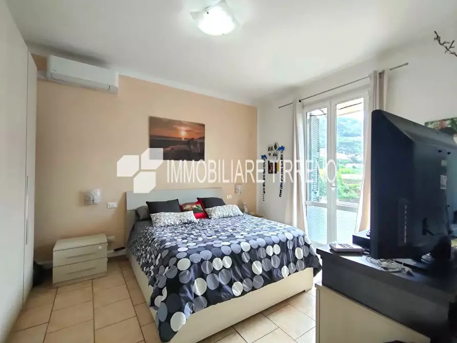 Immagine 9 di Appartamento in vendita  a Massa