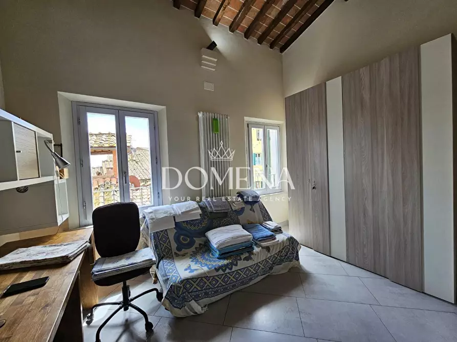 Immagine 15 di Appartamento in vendita  a Siena