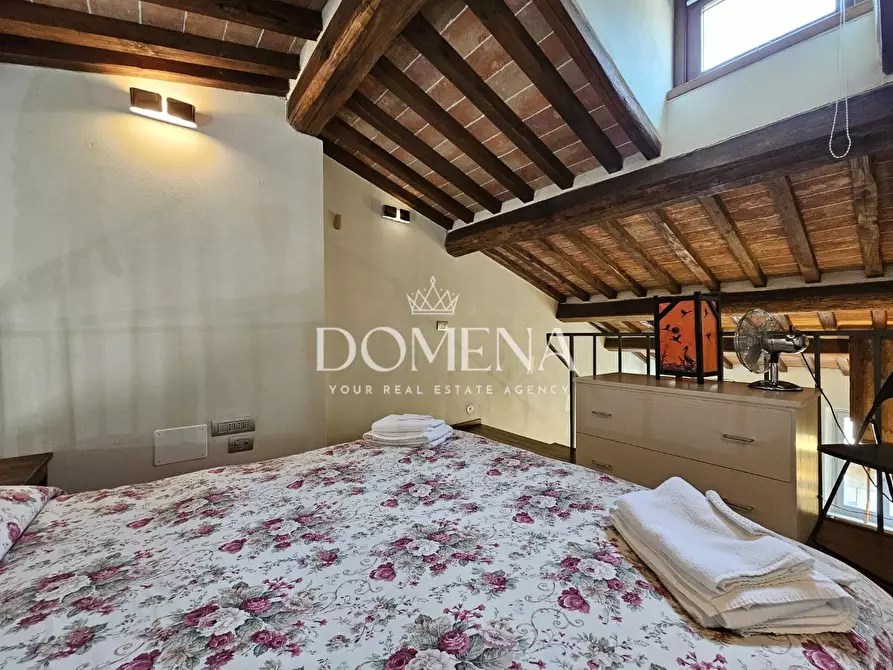 Immagine 3 di Appartamento in vendita  a Siena