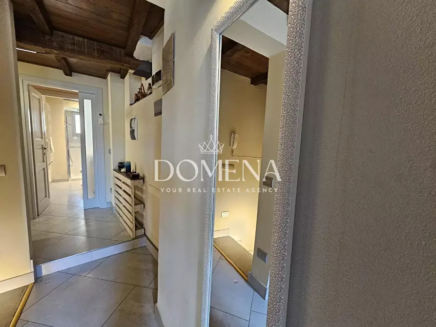 Immagine 17 di Appartamento in vendita  a Siena