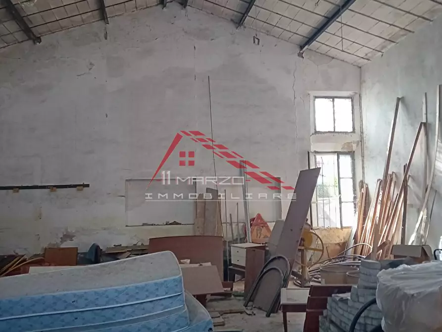 Immagine 5 di Capannone industriale in vendita  a Cascina