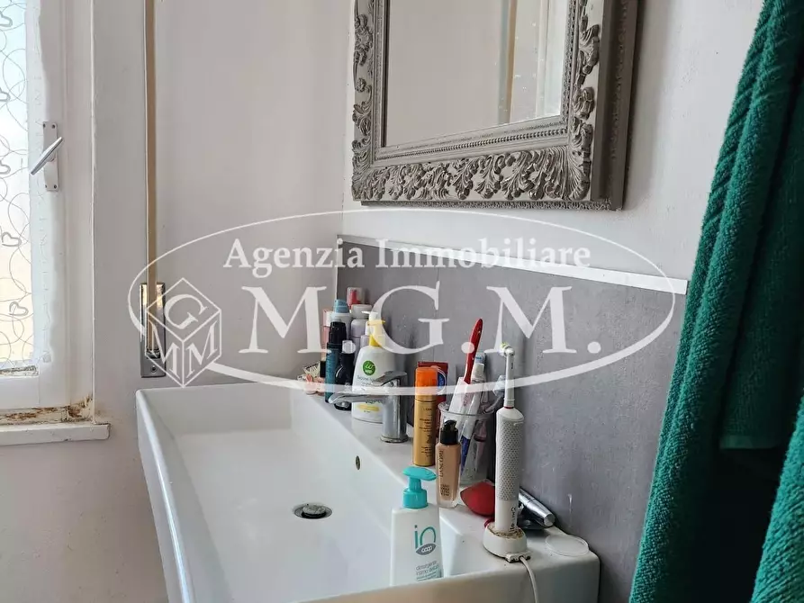 Immagine 12 di Appartamento in vendita  a Pontedera