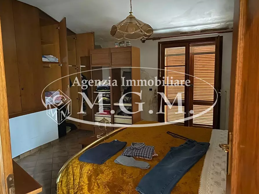 Immagine 35 di Casa colonica in vendita  a Palaia