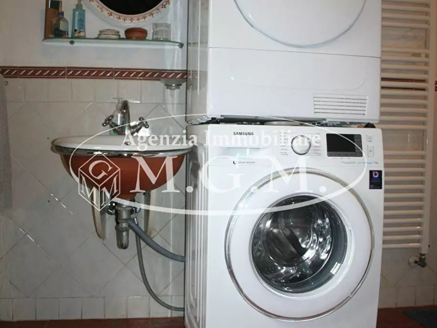 Immagine 21 di Casa semindipendente in vendita  a Pontedera