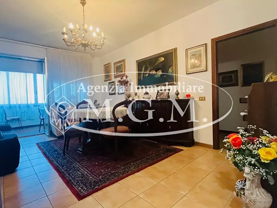 Immagine 2 di Appartamento in affitto  a Cascina