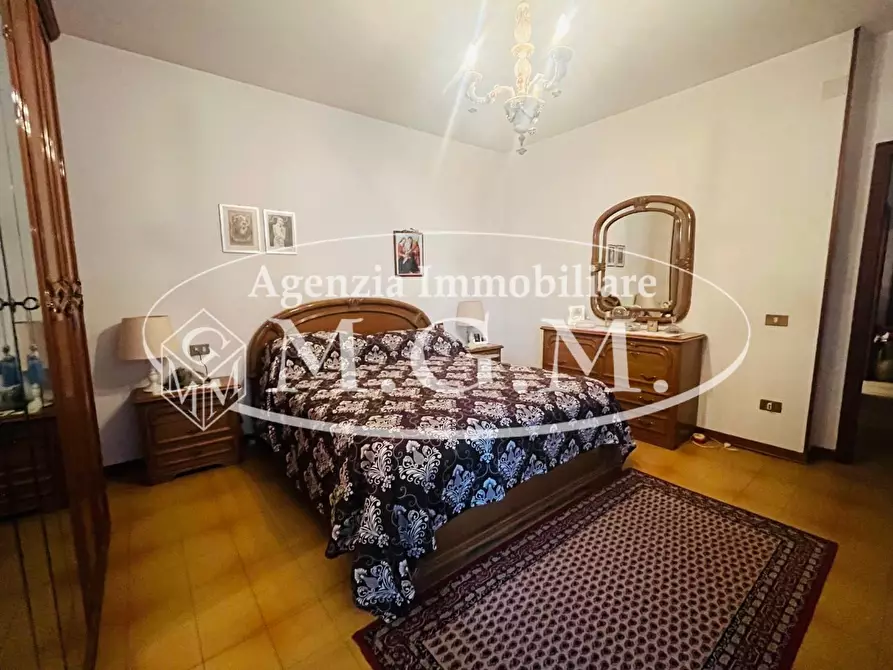 Immagine 22 di Appartamento in affitto  a Cascina