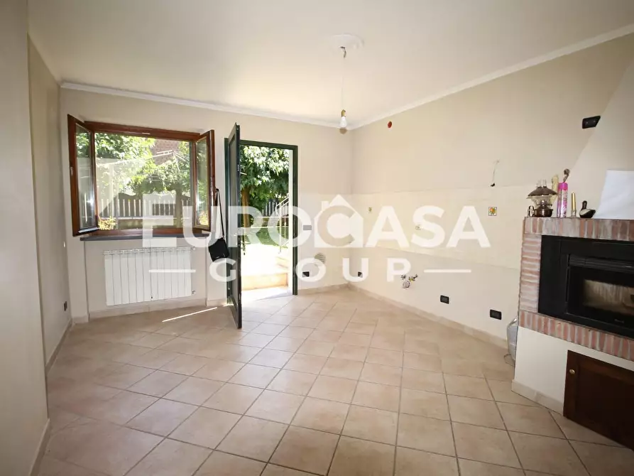 Immagine 18 di Villa in vendita  a Lucca