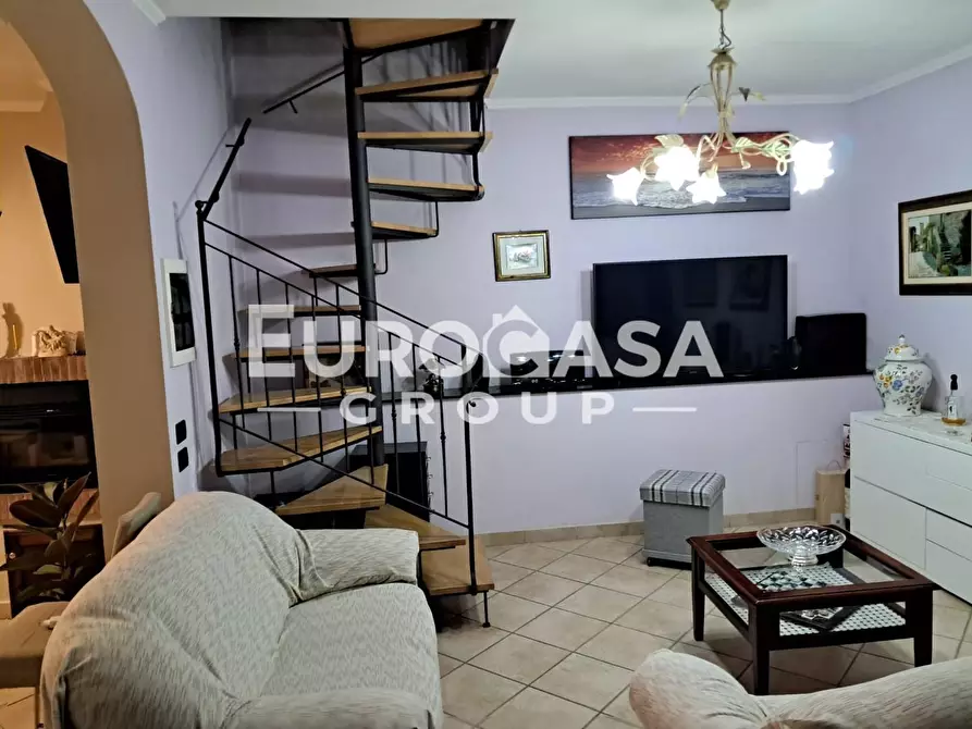 Immagine 59 di Villa in vendita  a Lucca