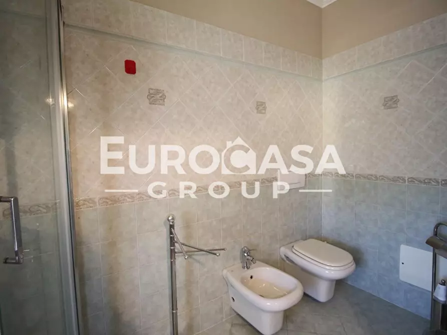 Immagine 36 di Villa in vendita  a Lucca