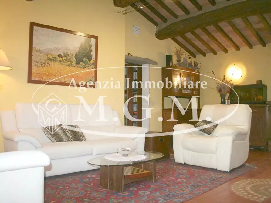 Immagine 1 di Casa semindipendente in vendita  a Pontedera