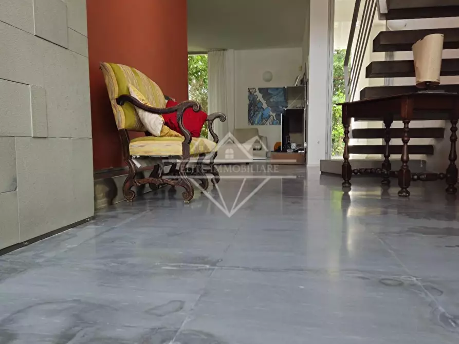 Immagine 48 di Casa indipendente in vendita  a Carrara