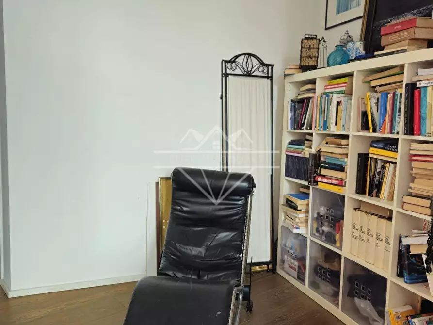 Immagine 33 di Casa indipendente in vendita  a Carrara