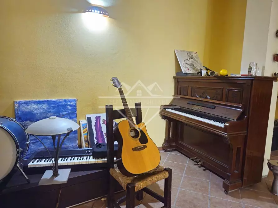 Immagine 22 di Casa indipendente in vendita  a Carrara