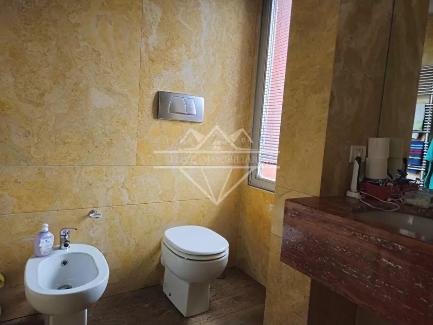 Immagine 45 di Casa indipendente in vendita  a Carrara