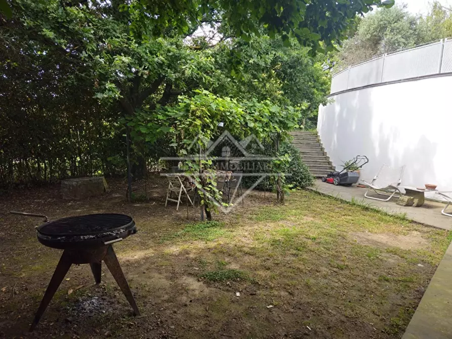 Immagine 58 di Casa indipendente in vendita  a Carrara