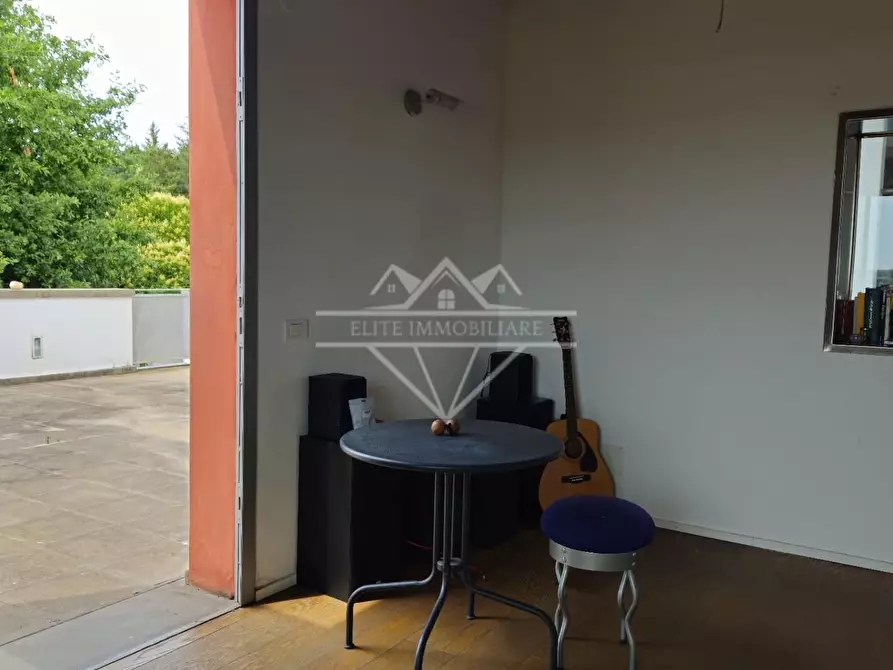 Immagine 35 di Casa indipendente in vendita  a Carrara