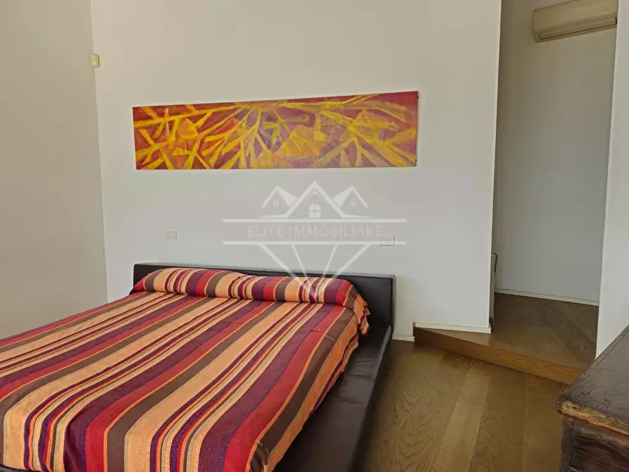 Immagine 23 di Casa indipendente in vendita  a Carrara