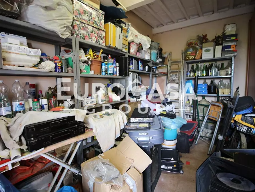 Immagine 21 di Appartamento in vendita  a Pontedera